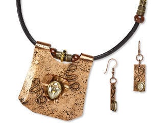 Single-Strand Necklace