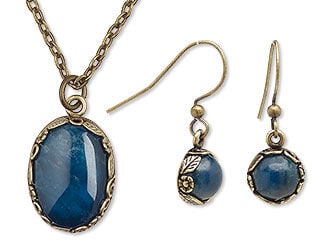 Single-Strand Necklace and Earring Set
