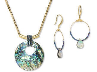 Single-Strand Necklace and Earrings Set