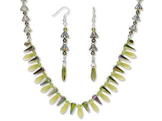 Single-Strand Necklace and Earring Set