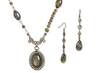 Single-Strand Necklace and Earrings Set
