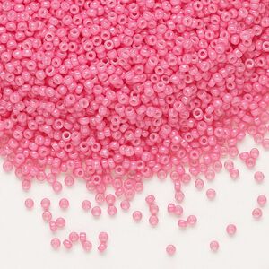 Seed bead, Miyuki, glass, pkg/250g, #15 rocaille, opaque outside dyed carnation pink, (RR-1371).