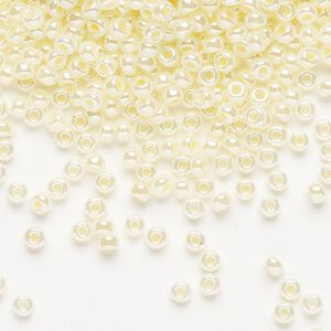 Seed bead, Miyuki, glass, pkg/250g, #8 rocaille, opaque butter cream luster alabaster (RR-527).