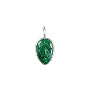Drop 1pkg1 sterling silver and green agate (dyed), 14x9.5mm 2sided carved leaf.