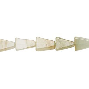 Bead, green aventurine (natural), light, 9x9x7mm-12x12x8mm hand-cut flat triangle, C- grade, Mohs hardness 7. Sold per 13-inch strand.
