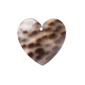 Drop, tiger cowrie shell (natural), 24x25mm heart, Mohs hardness 3-1/2. Sold per pkg of 4.