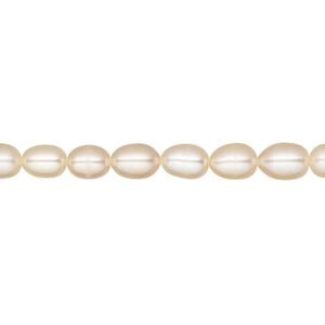 Pearl, cultured freshwater, peach, 4-5mm rice, B grade, Mohs hardness 2-1/2 to 4. Sold per 14-inch strand.