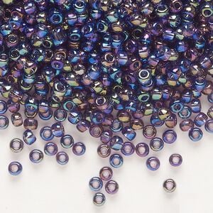 Seed bead, Dyna-Mites&trade;, glass, transparent rainbow purple, #8 round. Sold per 1/2 kilogram pkg.