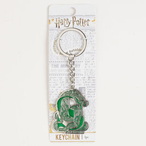 Keychain, silver-finished brass and steel / enamel, green, 4 inches with 47x37mm Slytherin&trade; and split ring.