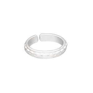 Ring, silver-plated copper, 4mm wide with braid design, adjustable. Sold individually.