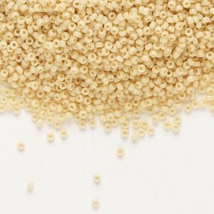 Seed bead, Miyuki, glass, pkg/35g, #15 rocaille, opaque pear, (RR-493).