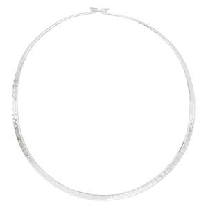 Neckwire 1pkg1 silver-plated hammered, 5mm flat / hook clasp, steel 17 inch