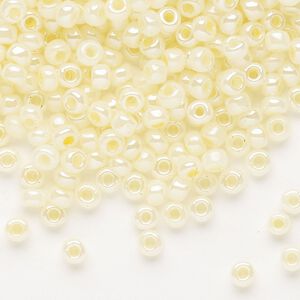Seed bead, Dyna-Mites&trade;, glass, opaque ceylon pastel cream, #6 round. Sold per 1/2 kilogram pkg.
