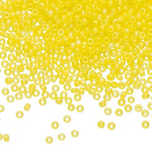 Seed bead, TOHO BEADS&reg;, glass, pkg/250g, #11 round, translucent rainbow frosted lemon (TR-11-175F).