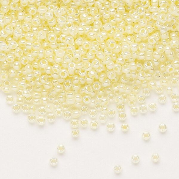 Seed bead, Dyna-Mites&trade;, glass, pkg/40g, #11 round, opaque ceylon pastel cream, (331 11/0 RR). image number 0