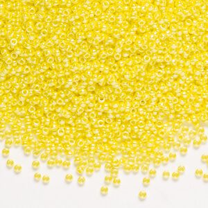 Seed bead, Miyuki, glass, pkg/250g, #15 rocaille, opaque luster yellow (RR-422).
