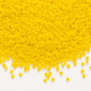 Seed bead, Miyuki, glass, pkg/250g, #15 rocaille, opaque matte canary, (RR-404DF).