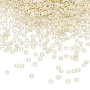 Seed bead, TOHO BEADS&reg;, glass, pkg/7.5g, #11 round, opaque light beige (TR-11-51).