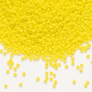 Seed bead, Miyuki, glass, pkg/35g, #15 rocaille, opaque yellow (RR-404).